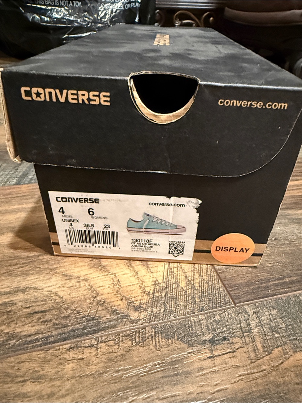 Converse Chuck Taylor Low Top Sneakers - Picture 7 of 7